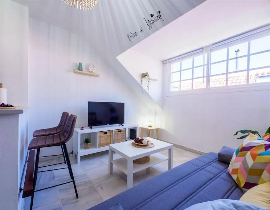 Apartamento Centrico A 130 Metros Del Mar Calido Y Moderno Fuengirola 0*,  Spagna